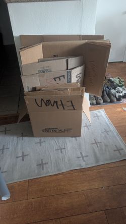 10 moving boxes and more!