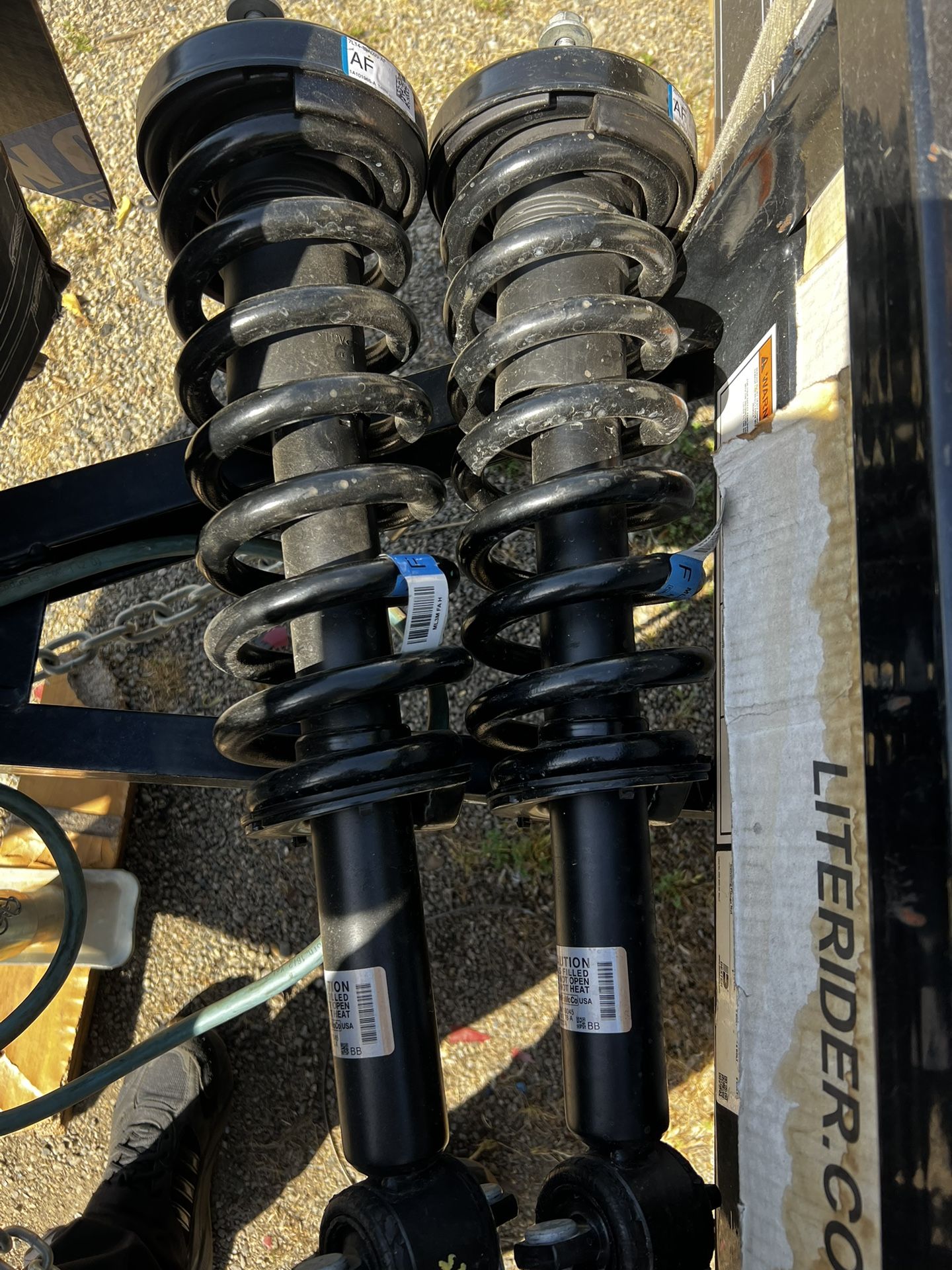 19-25 Chevy Or GMC 1500 Front Shocks