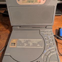 SONY FM/AM CD CLOCK RADIO