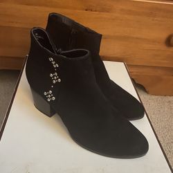 Size 9 Black Boots 