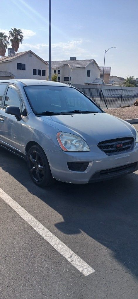 2008 Kia Rondo 3500