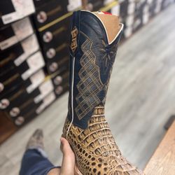 men boots 
