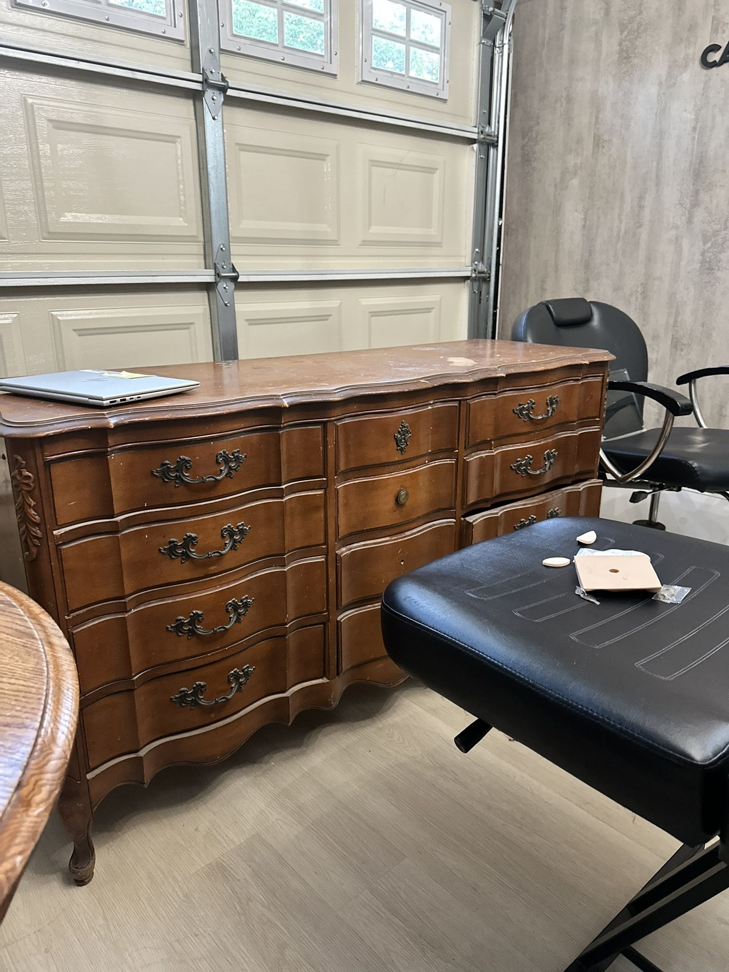 Dresser