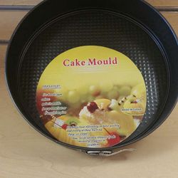 Cake mould ( NEW ) kitchenware, bakeware