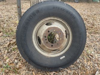 16 Inch 8 Lug Wheel And Tire