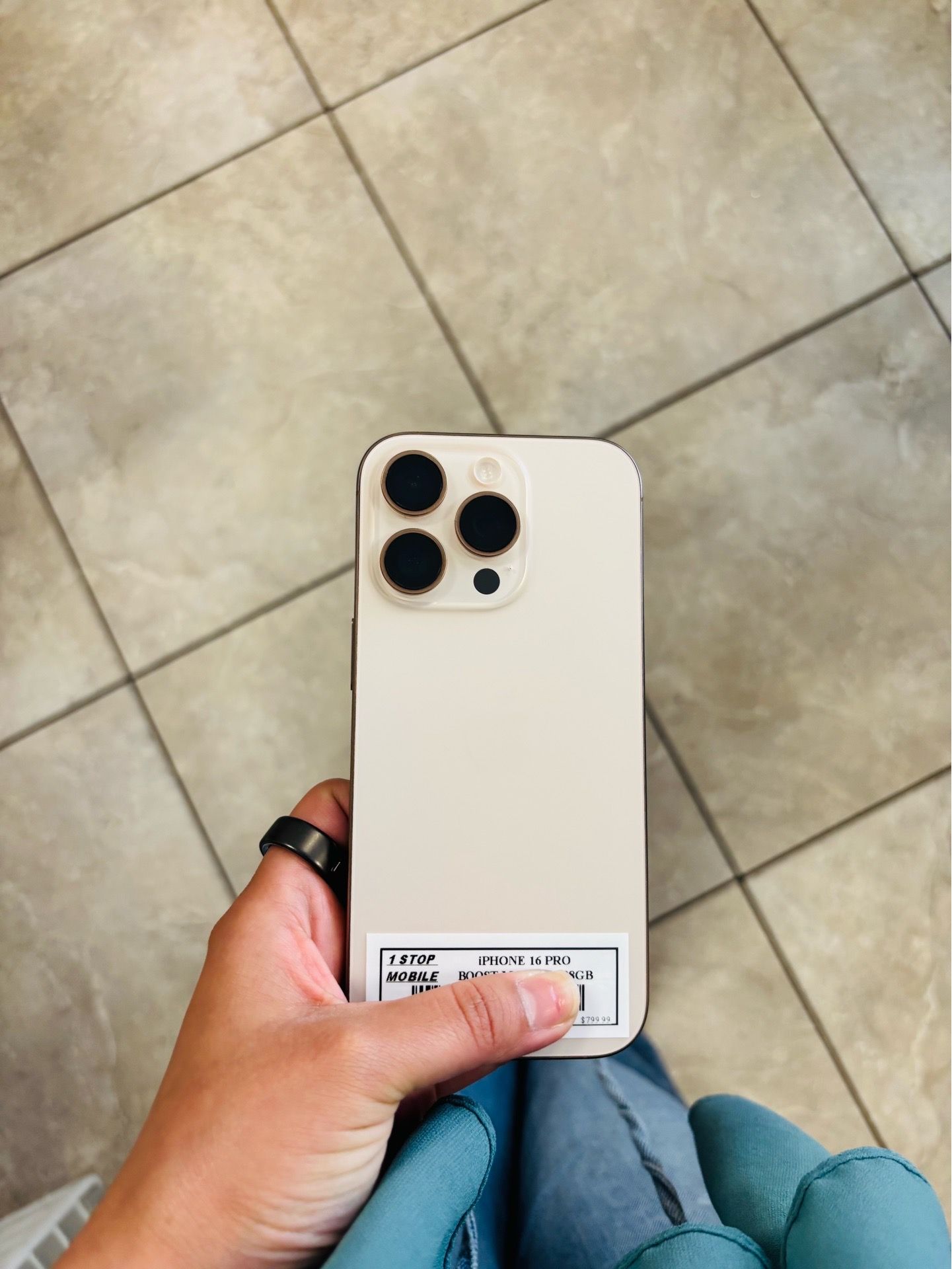 iPHONE 16 PRO BOOST MOBILE