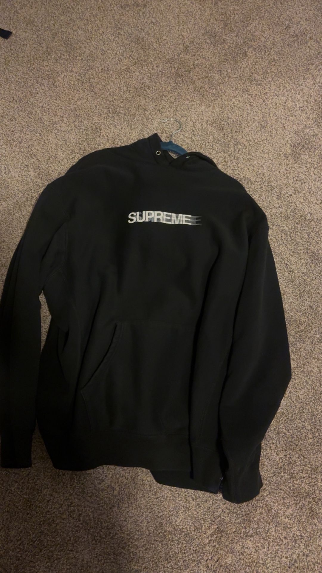 2023 Supreme Hoodie Large