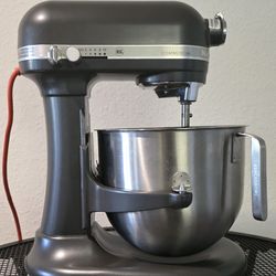 KitchenAid 8 Qt Commercial Stand Mixer 1.3 HP Barely Used Dark Pewter