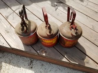 3 metal gas cans