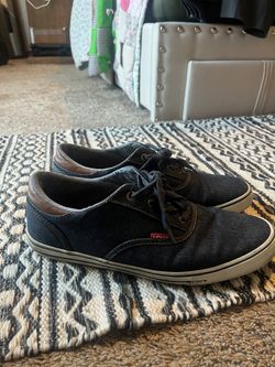 Men’s Levi Shoes Size 12