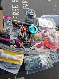 Mixed Plumbing Parts and Fittings Lot