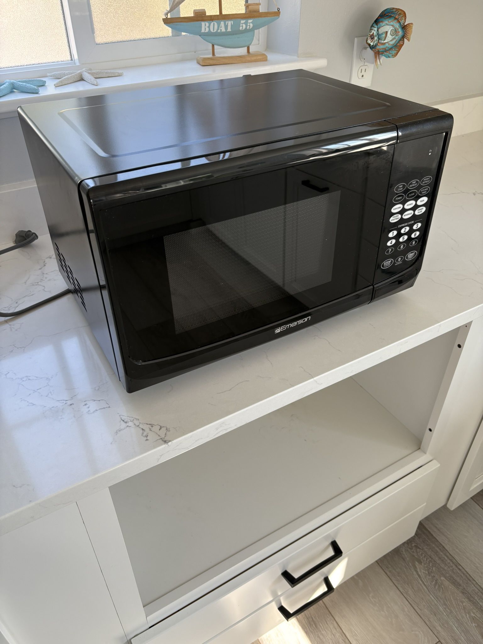 Microwave Oven