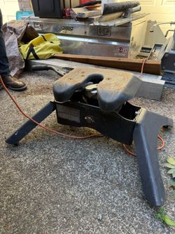 Curt A16 5th Wheel Hitch