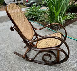 Rocking chair