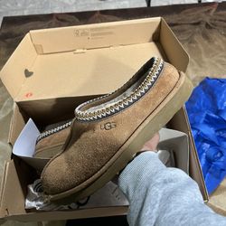 Ugg Tazmans 9.5M