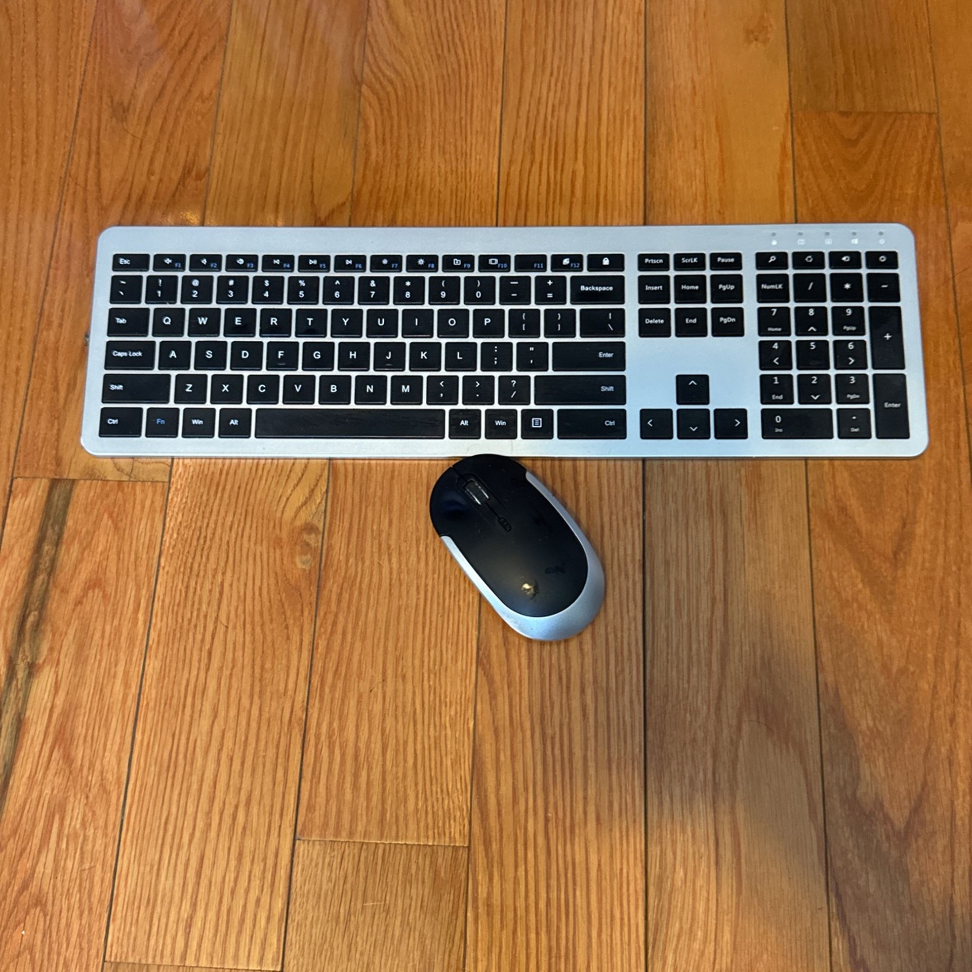 Wireless keyboard and Mouse