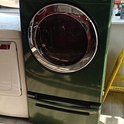 LG  Gas Dryer  With Pedestal Included $ 380