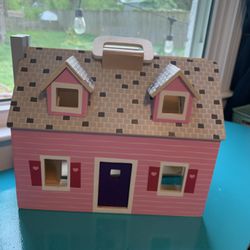 Portable Dollhouse 