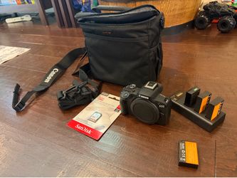 EOS r50 + 18-45mm lens + accessories