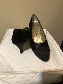Lady’s shoes 👠 size 9