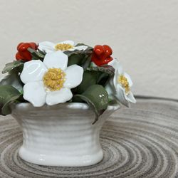 Vintage Aynsley December Christmas Rose Basket of Flowers Bone China ~ READ