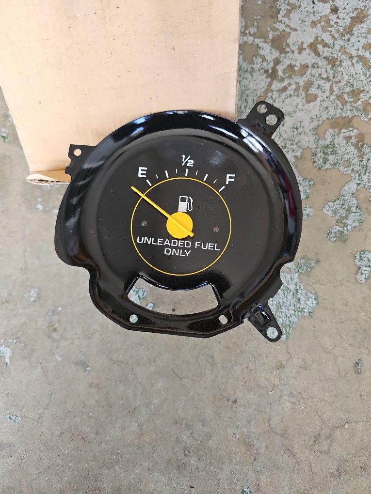 Fuel Gage For Chevy And Or GMC Vehicles