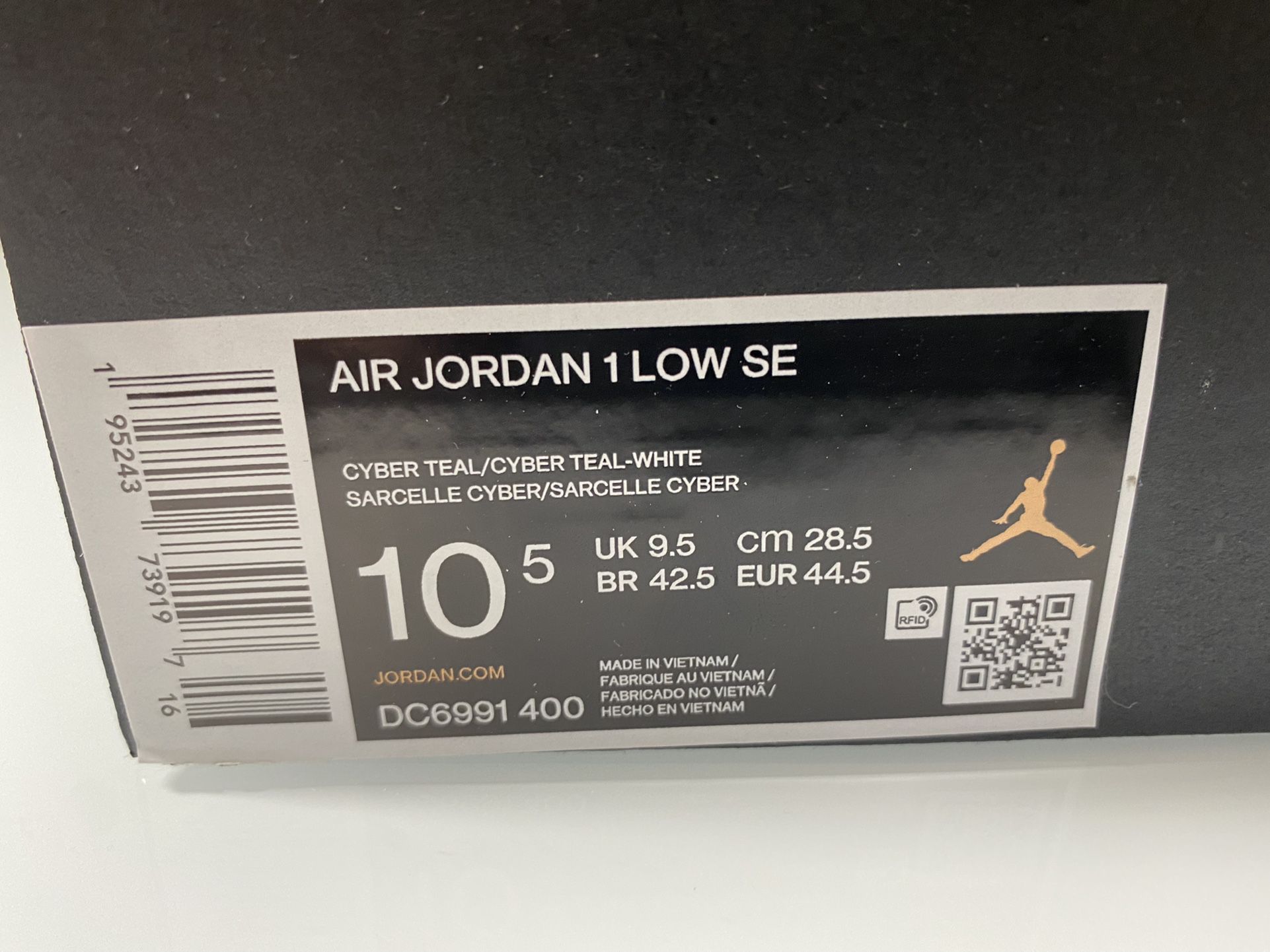 Nike Air Jordan 1 Low SE Barcelona Cyber Teal Like - Depop