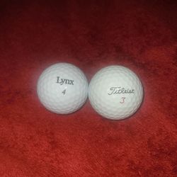 2 Golf Balls
