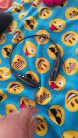 Bluetooth headphones