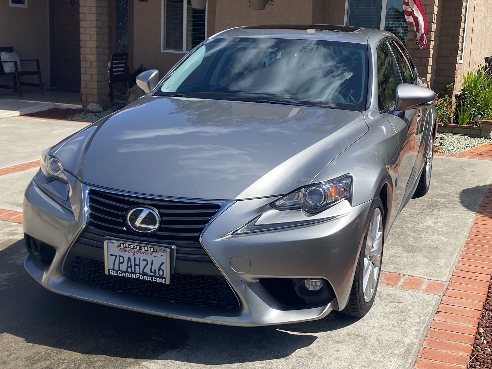2016 Lexus IS