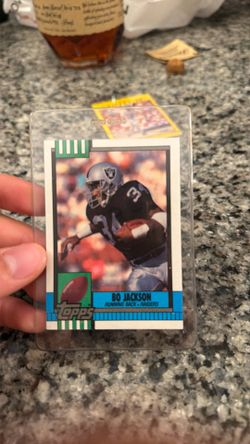 Bo Jackson tops card 285