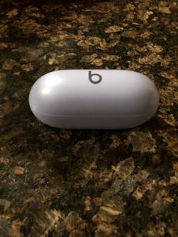 Beats Wireless Earbuds Charging Case