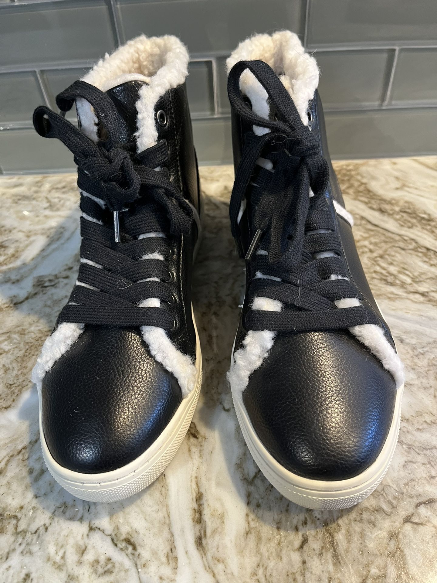 Nine West Ladies Black Leather Boots With Faux Fur