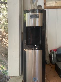 Electric water dispenser