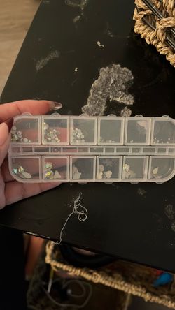 Nail Art Rhinestone Organizer with Gems