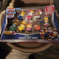 Paw Patrol figure set