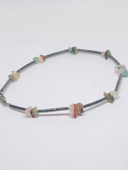 Anklet in silver tone with hematite and natural gemstone