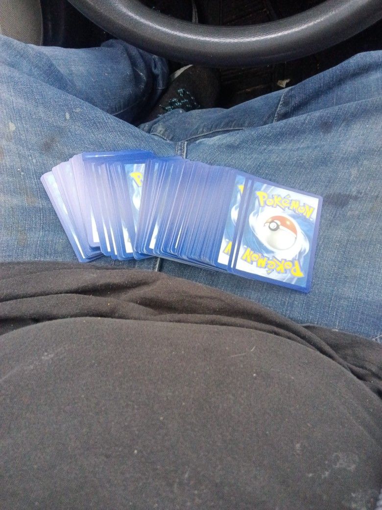 150 (Approximately) Pokemon cards 