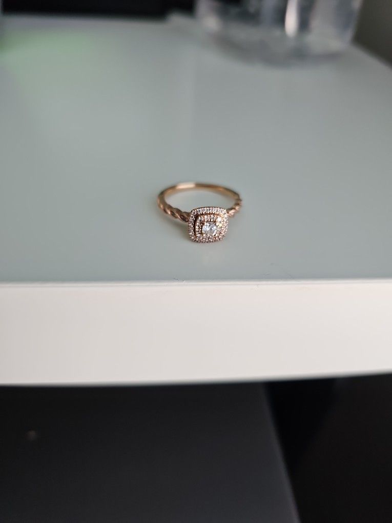 ROSE GOLD DIAMOND ENGAGEMENT RING