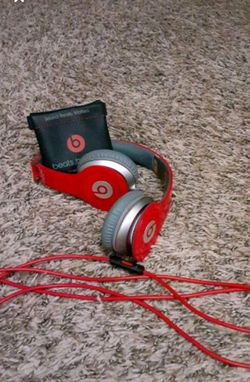 Beats solo red (negotiable) obo