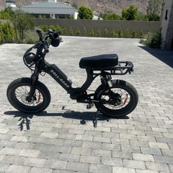 Roll Road E-bike