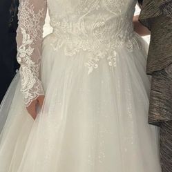Wedding dress 