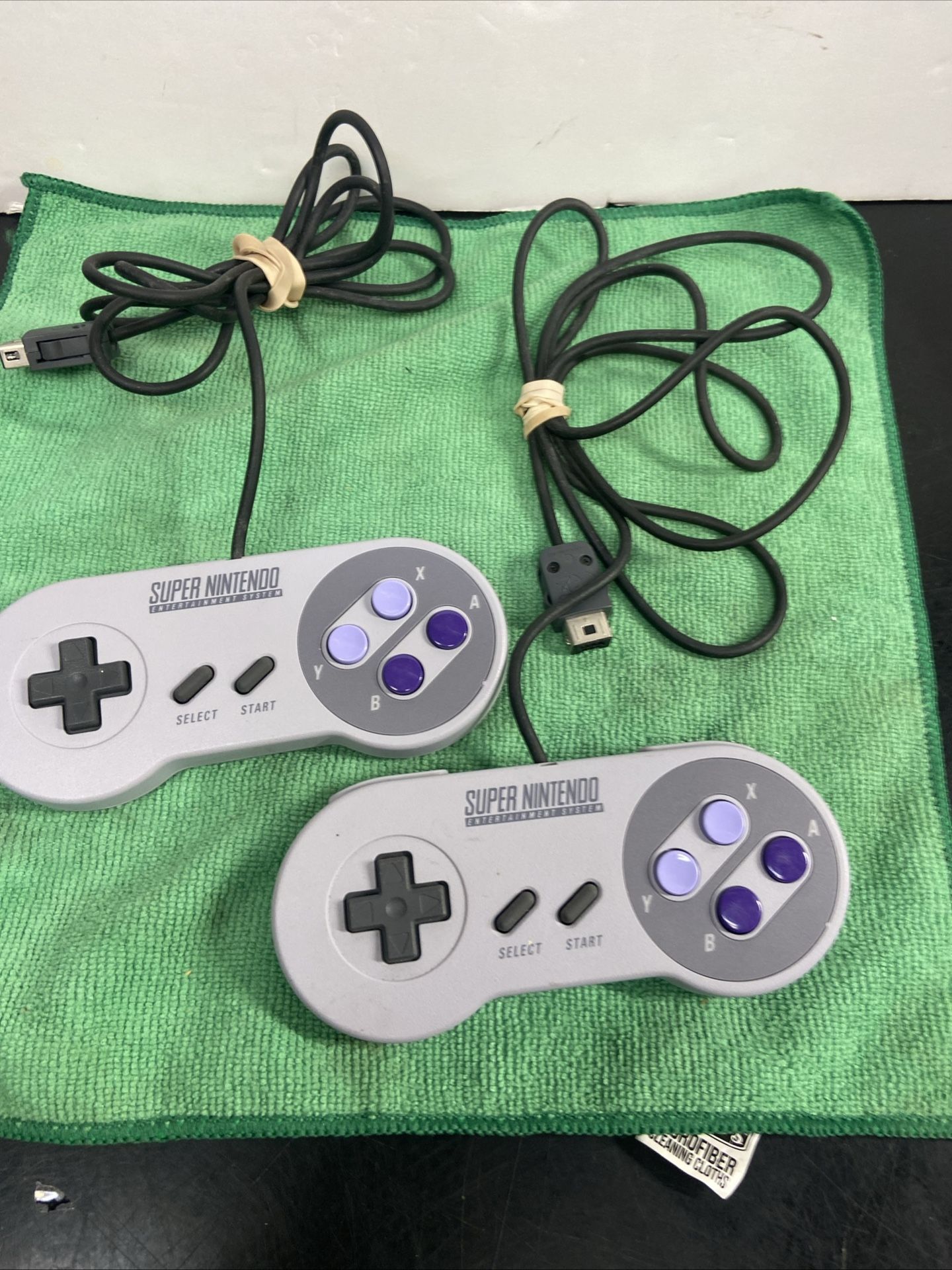 Super Nintendo Official SNES 2 Lot Controller Authentic Original CLV-202 Tested