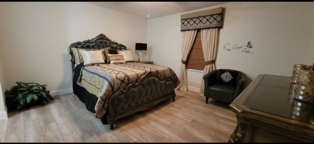 7 pcs Queen bedroom set
