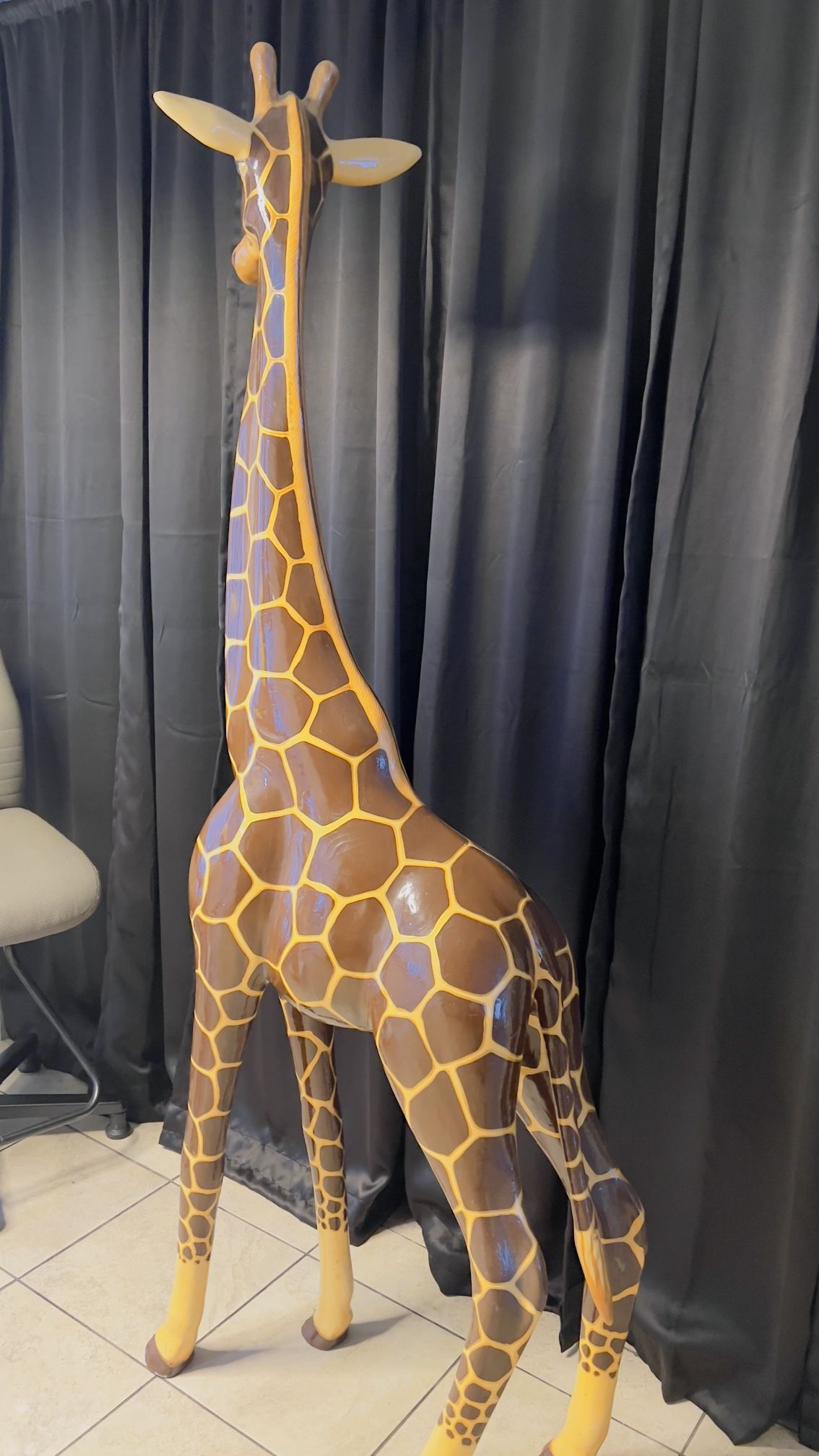 32 Wide Six Feet Tall Giraffe