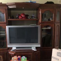 Entertainment Center Free