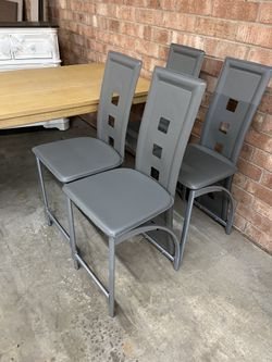 4 dining room chairs