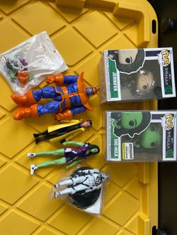 Collectibles action figures lot see description