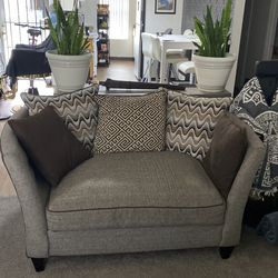 Couch set
