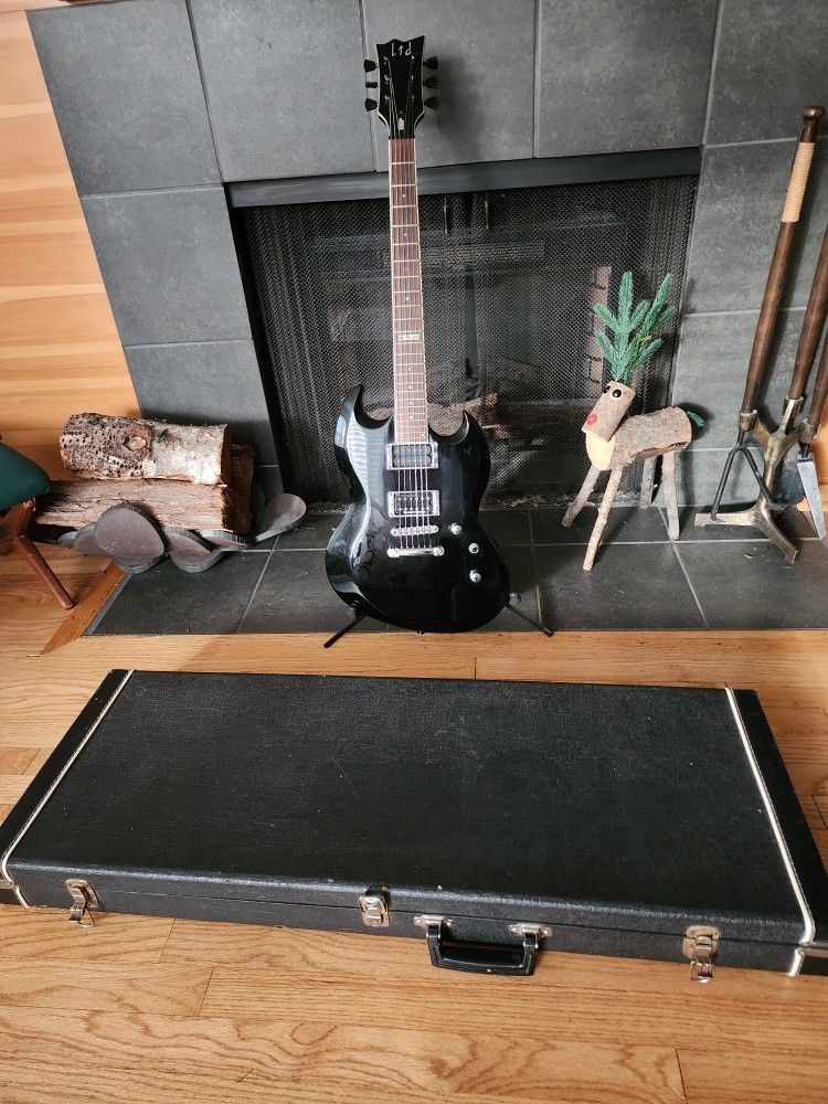 Early '00s ESP LTD Viper-300 Electric Guitar W/ Hard Case